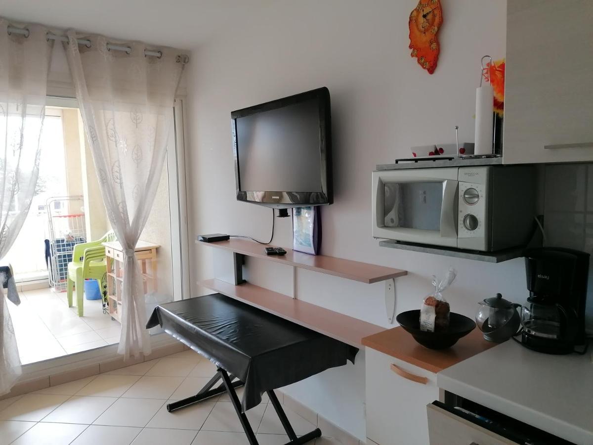 Appartement Residence Les Eucalyptus Л'Иль-Рус Экстерьер фото