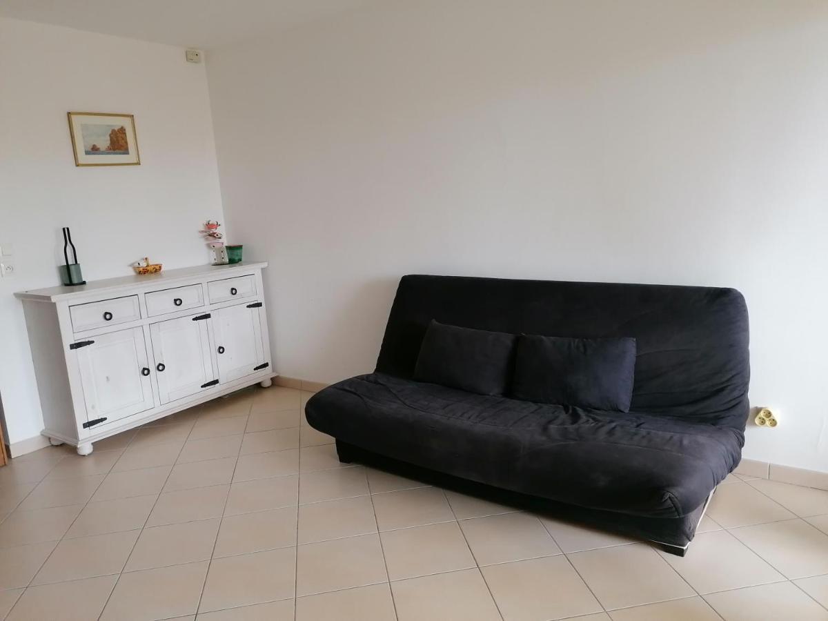 Appartement Residence Les Eucalyptus Л'Иль-Рус Экстерьер фото