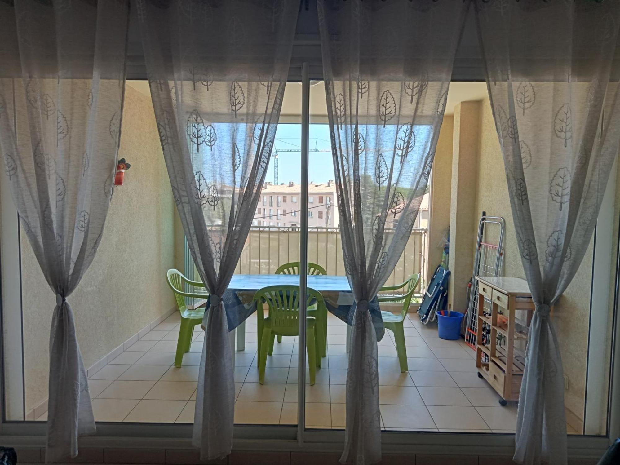 Appartement Residence Les Eucalyptus Л'Иль-Рус Экстерьер фото
